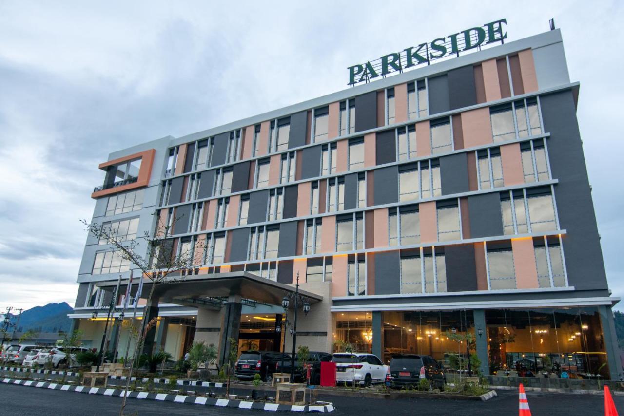 Parkside Gayo Petro Hotel Takengon מראה חיצוני תמונה