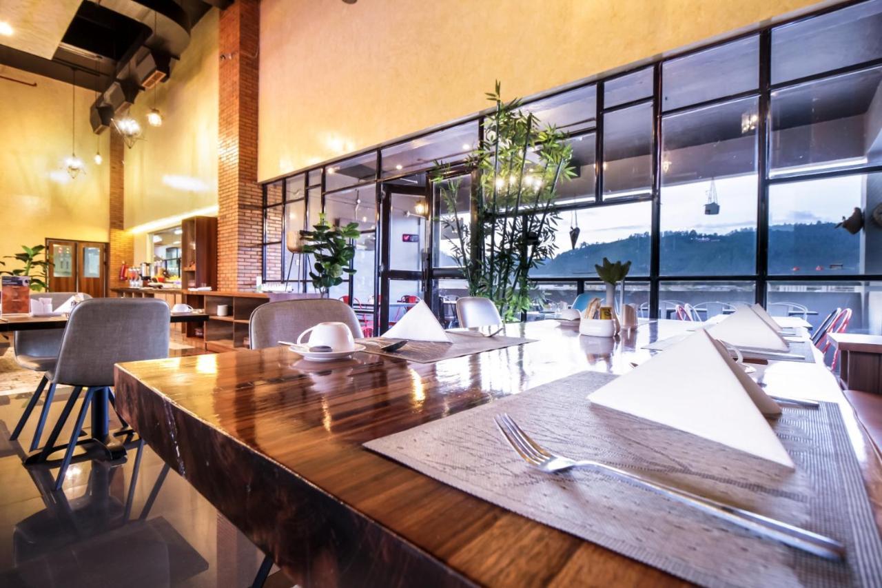 Parkside Gayo Petro Hotel Takengon מראה חיצוני תמונה